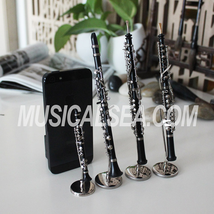 Bracket MeterMall New for Mini Clarinet Model Musical Instrument Miniature Desk Decor Display with Black Leather Box